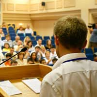 Audience earn High Marks give A Speech